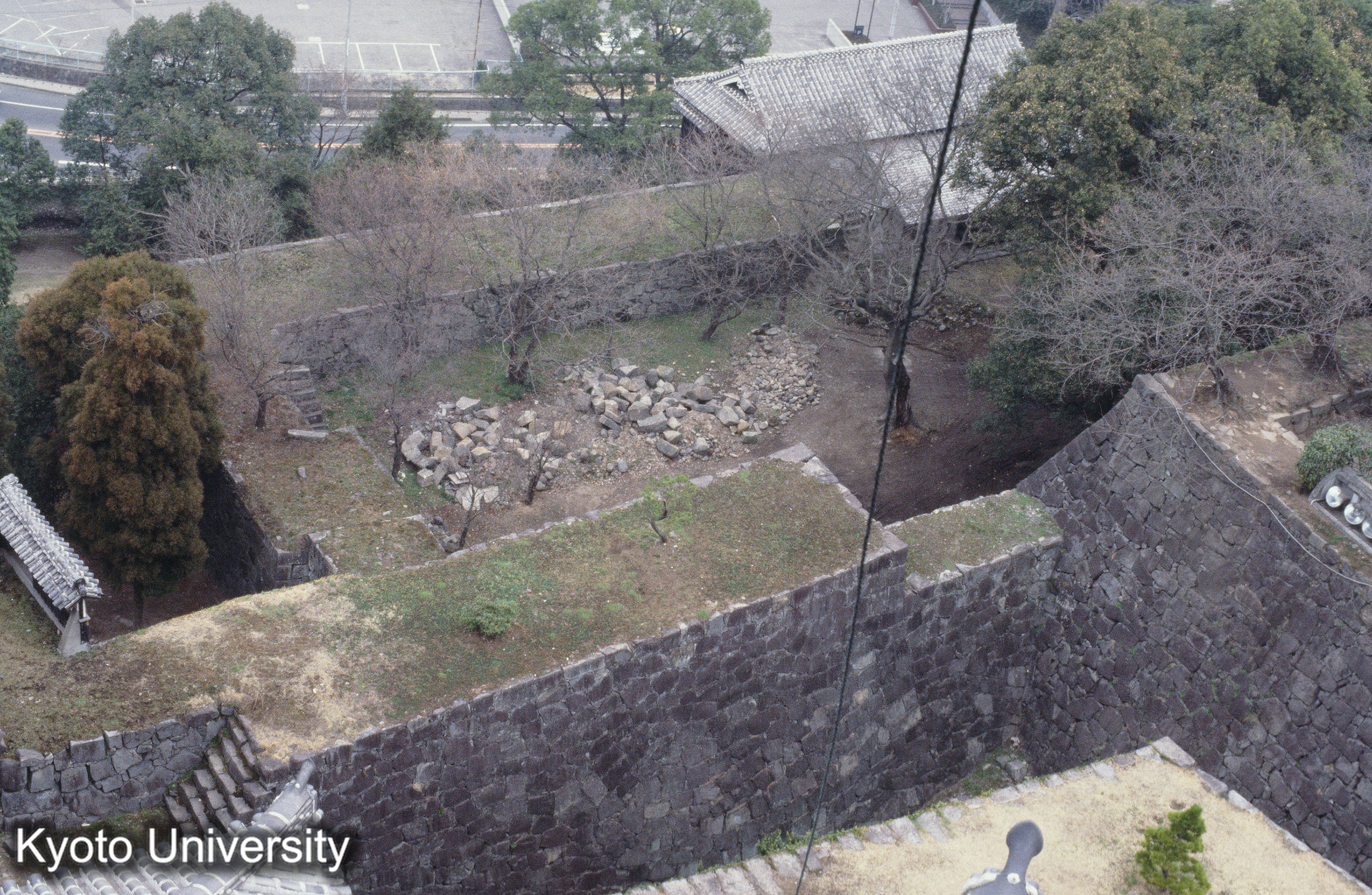 ［スライド］ (1)