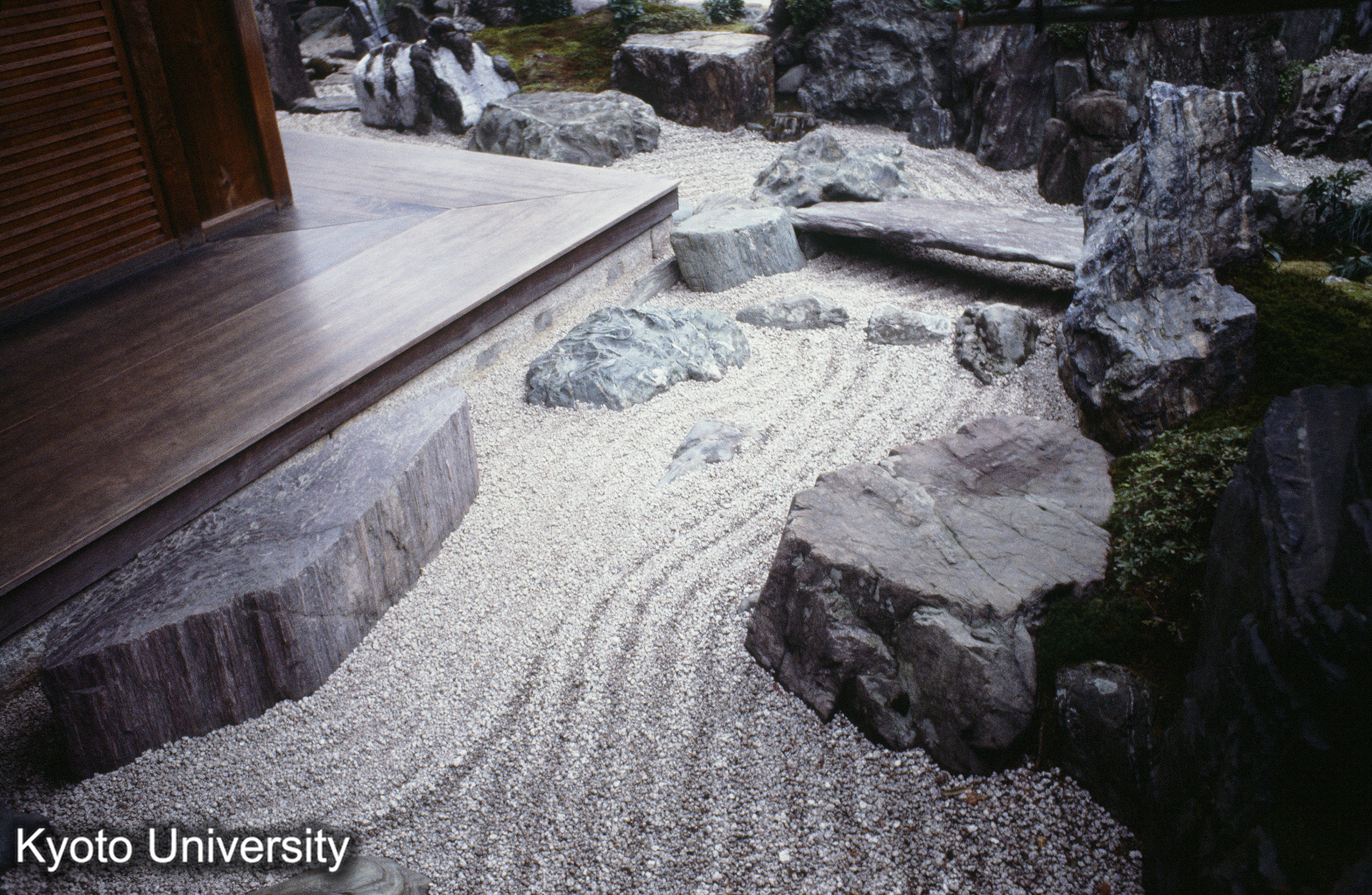 ［スライド］ (1)