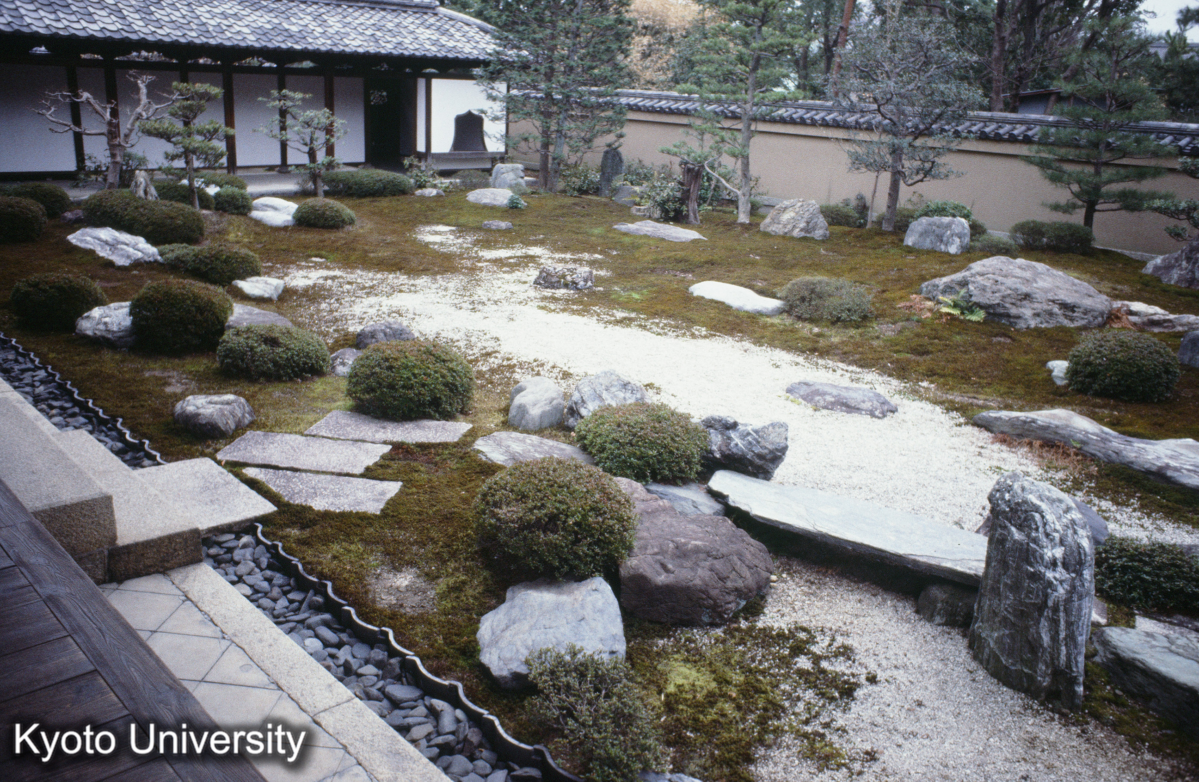 ［スライド］ (1)