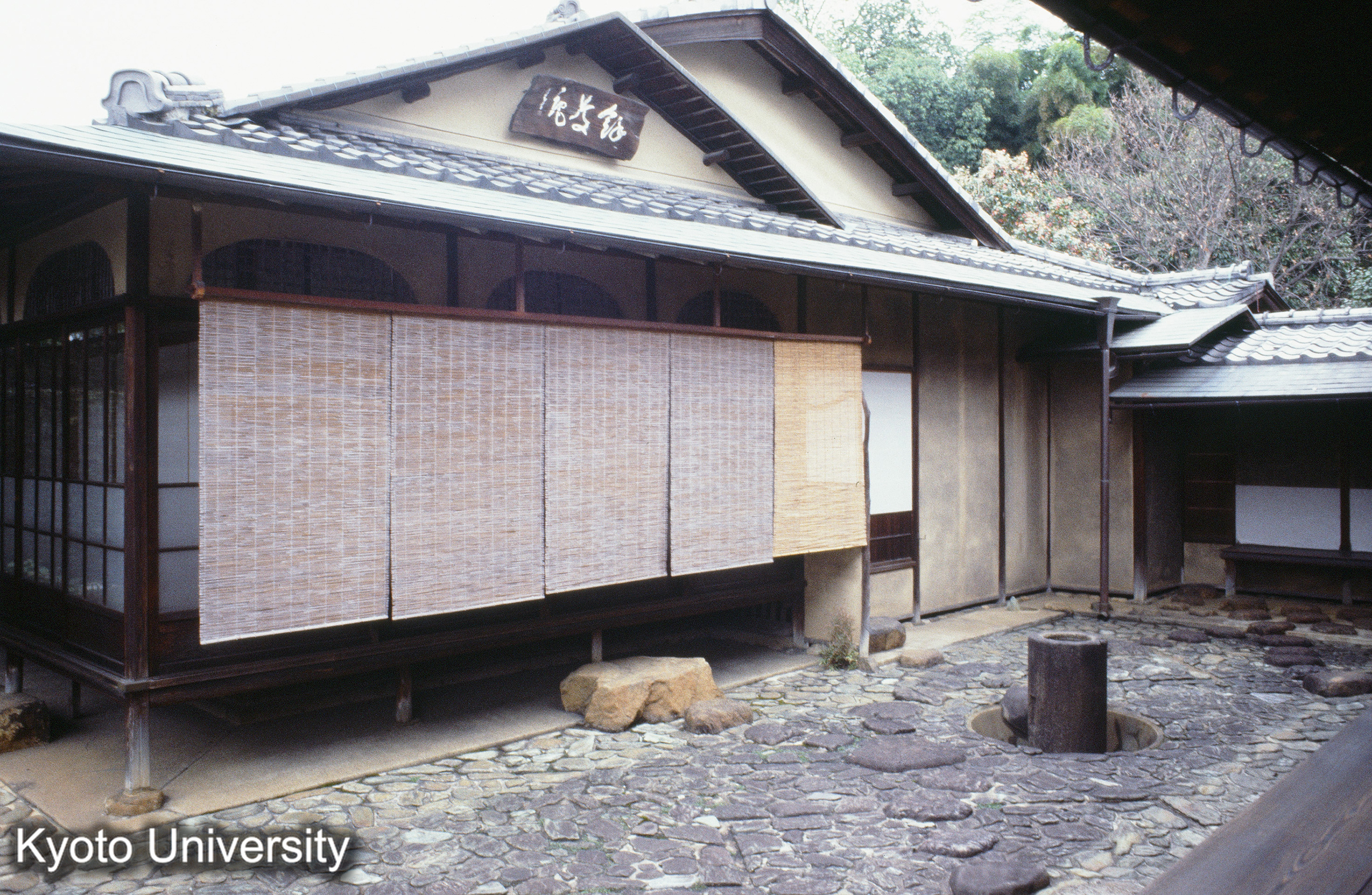 ［スライド］ (1)