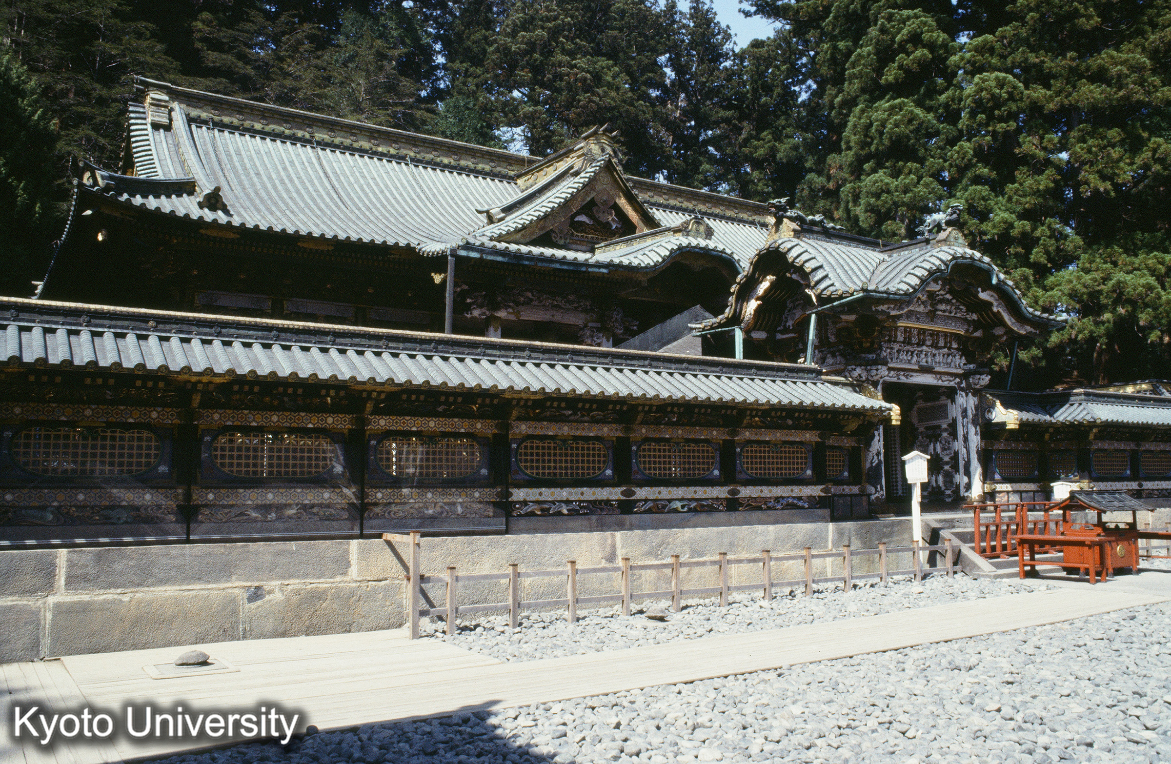 ［スライド］ (1)