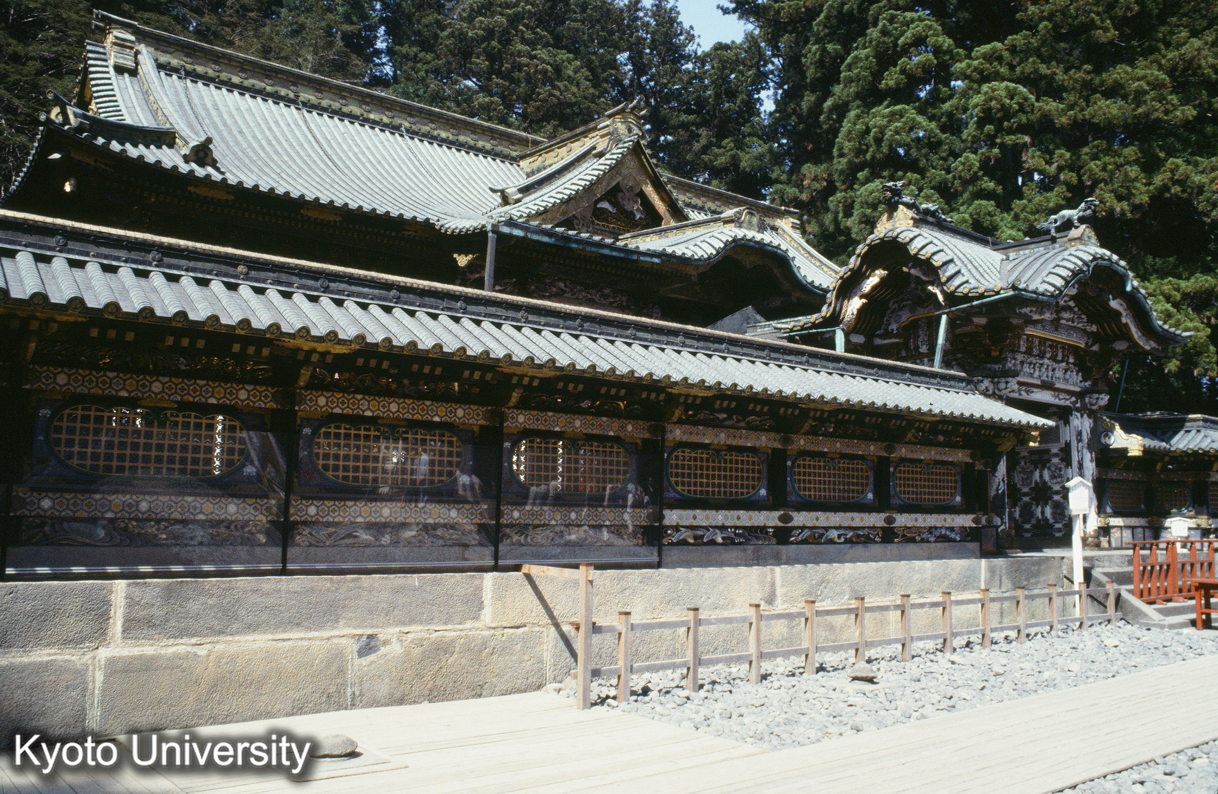 ［スライド］ (1)