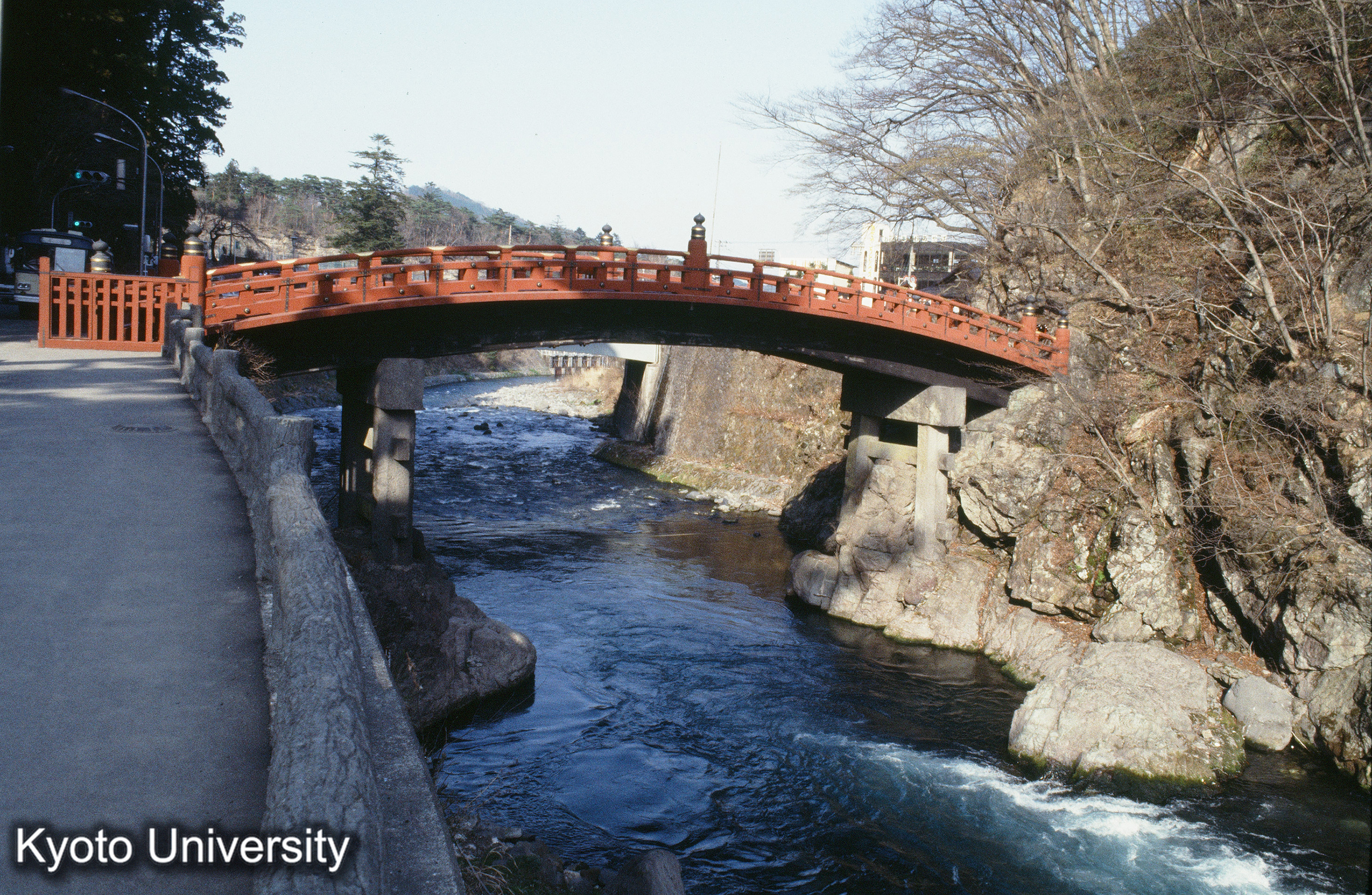 ［スライド］ (1)