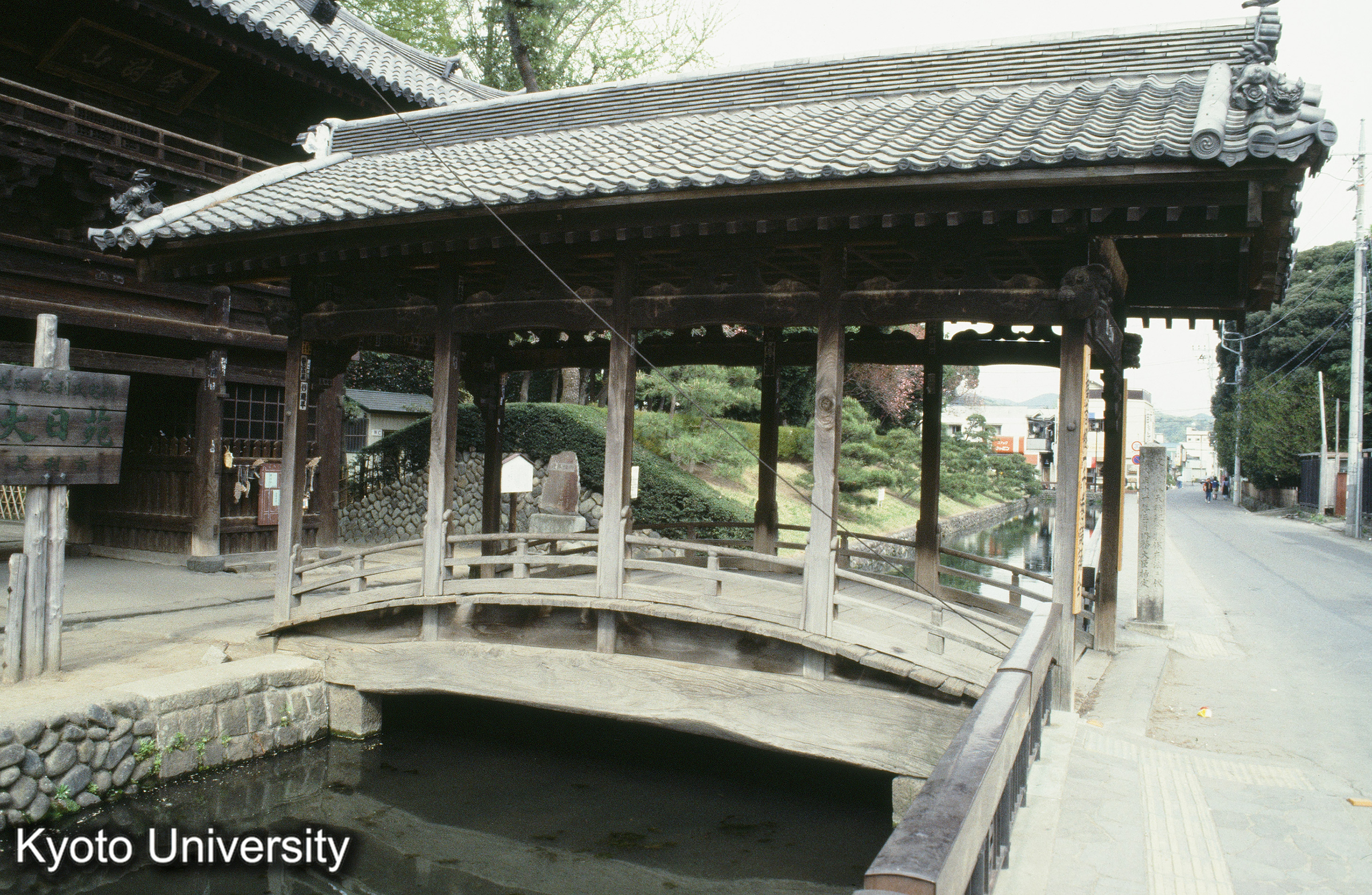 ［スライド］ (1)