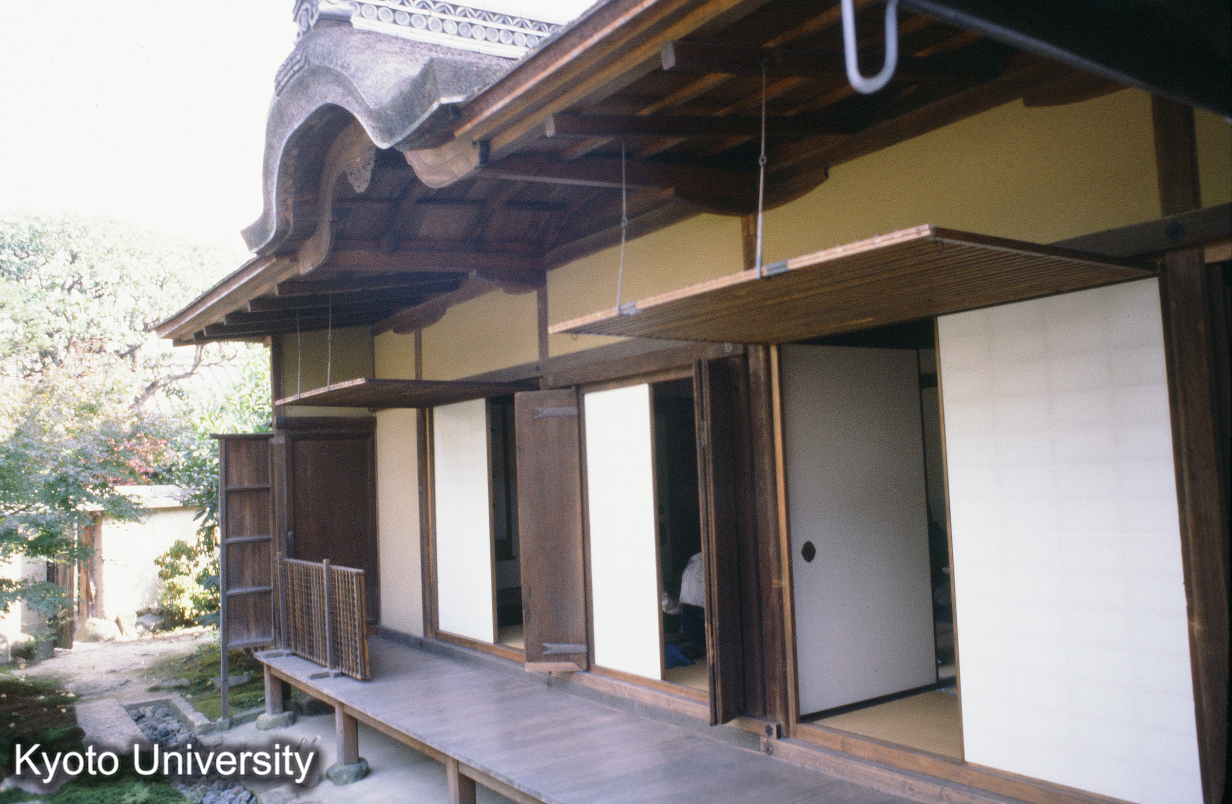 ［スライド］ (1)