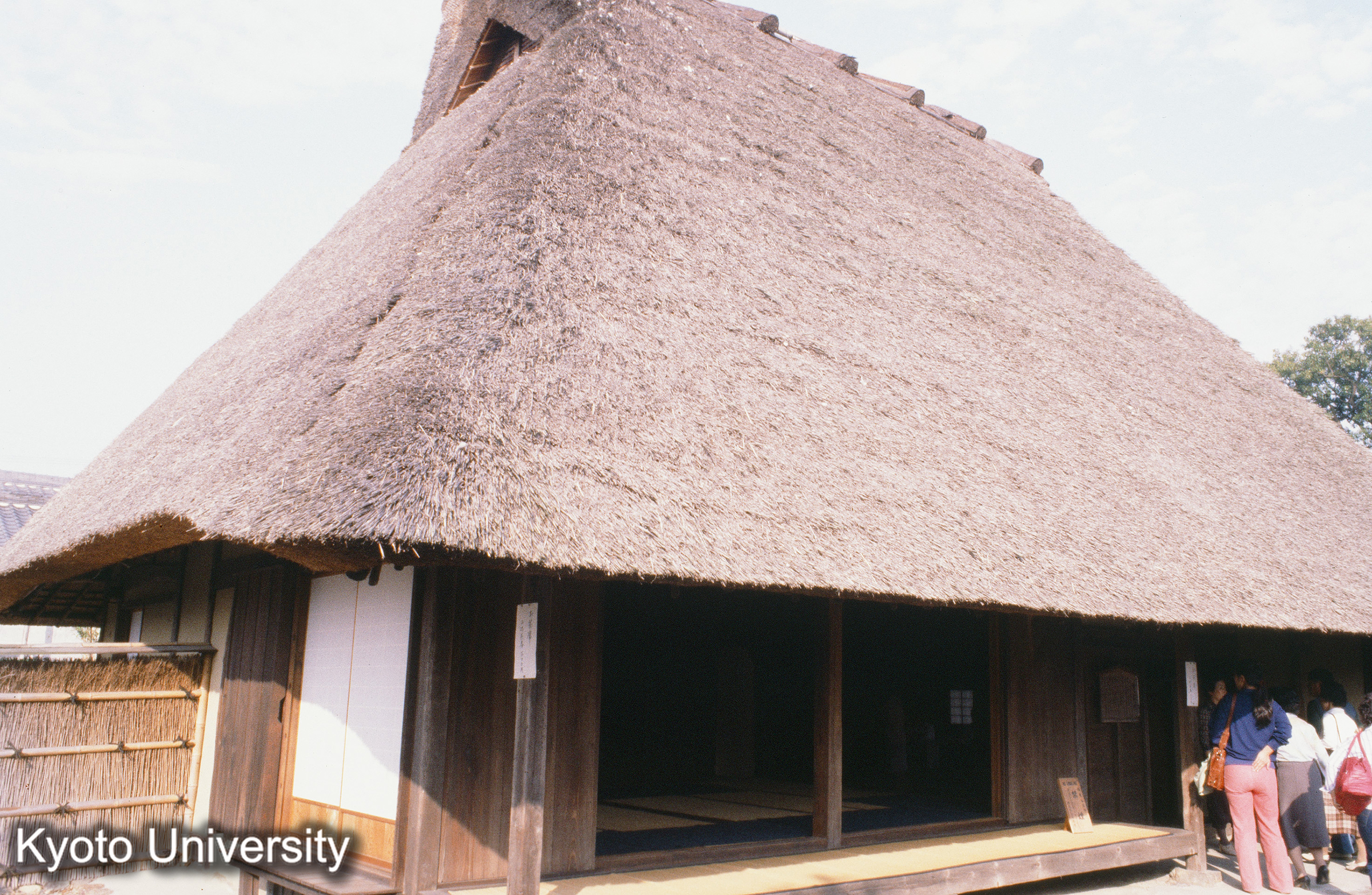 ［スライド］ (1)