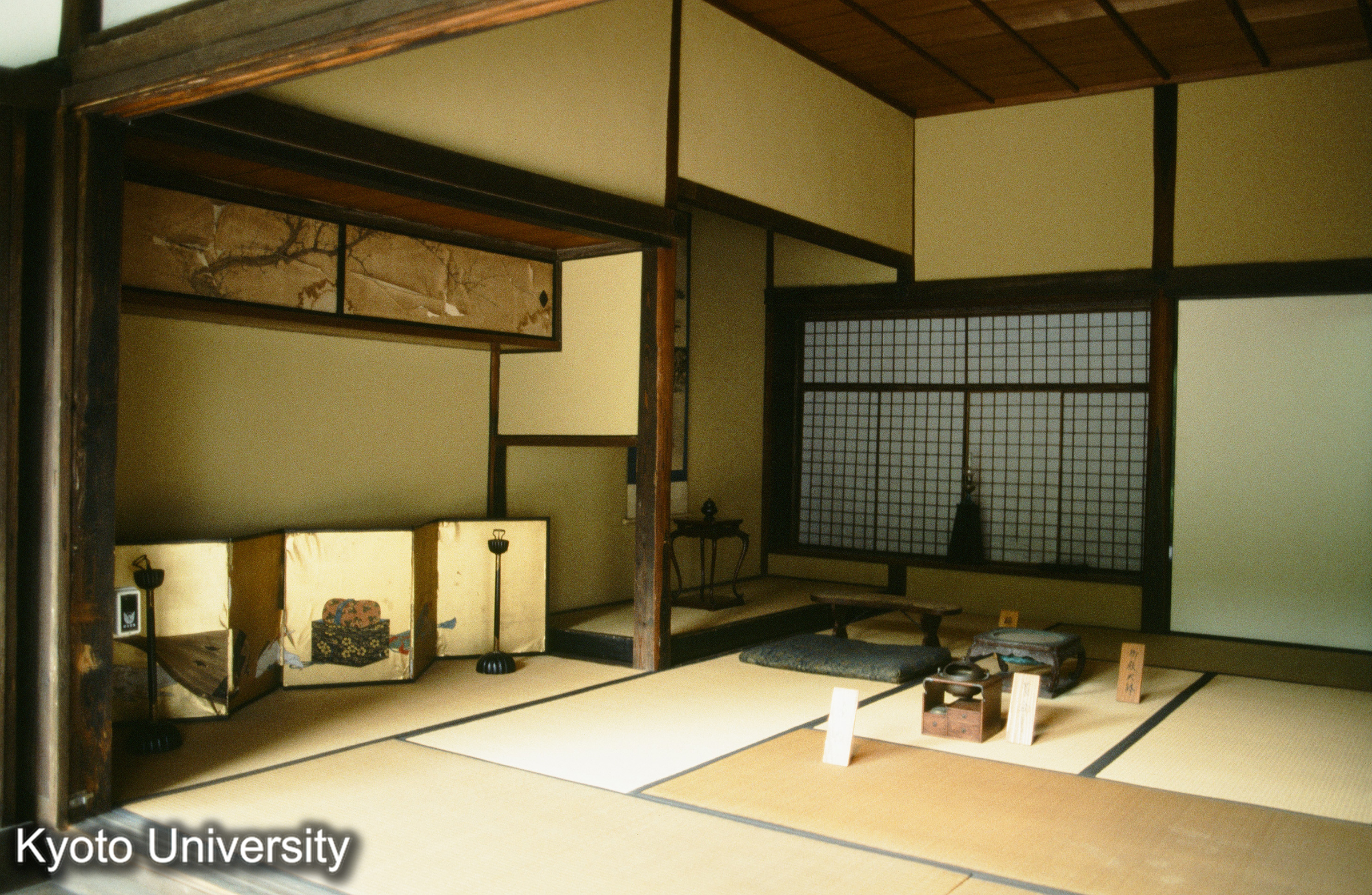 ［スライド］ (1)