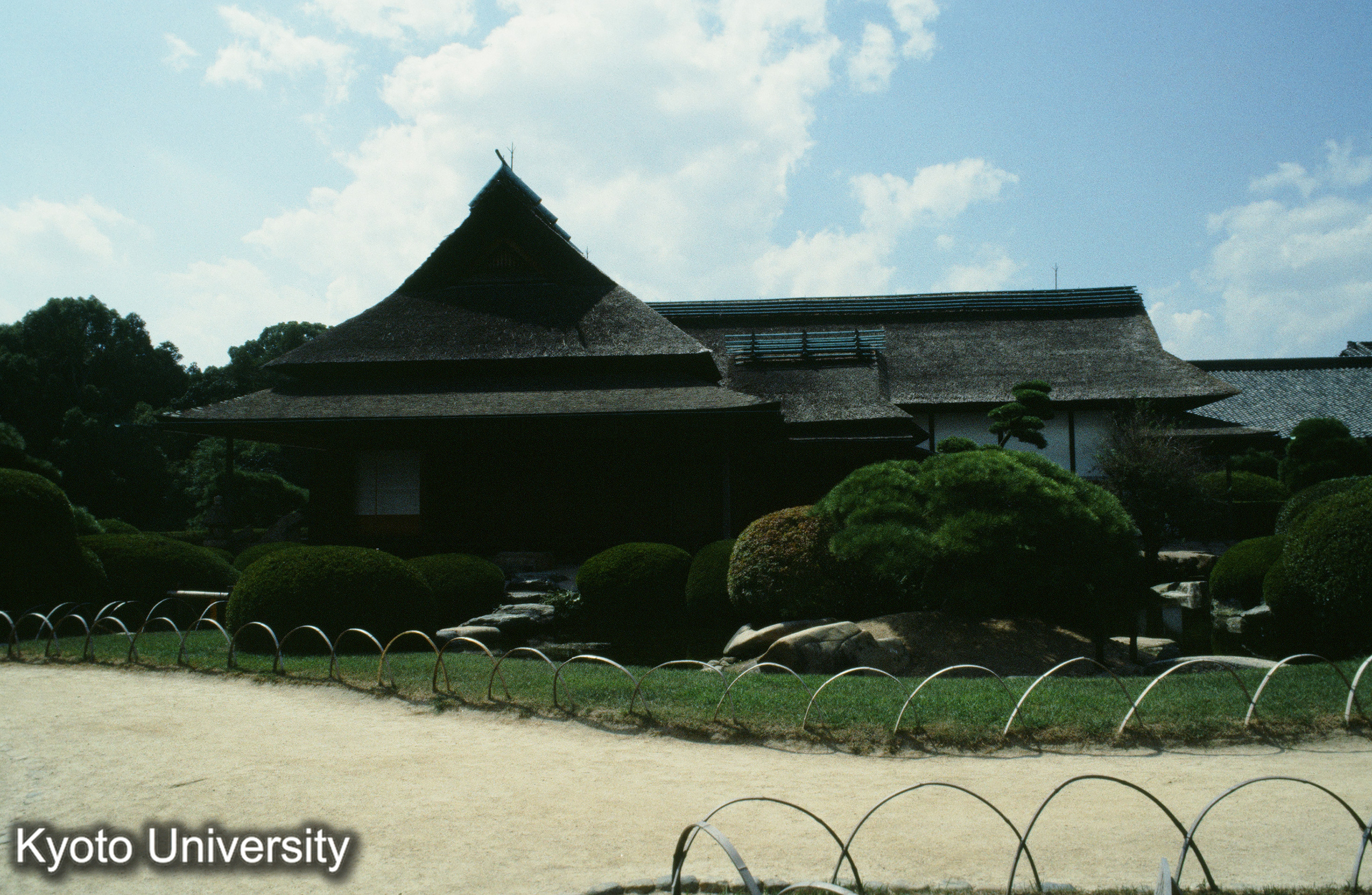 ［スライド］ (1)