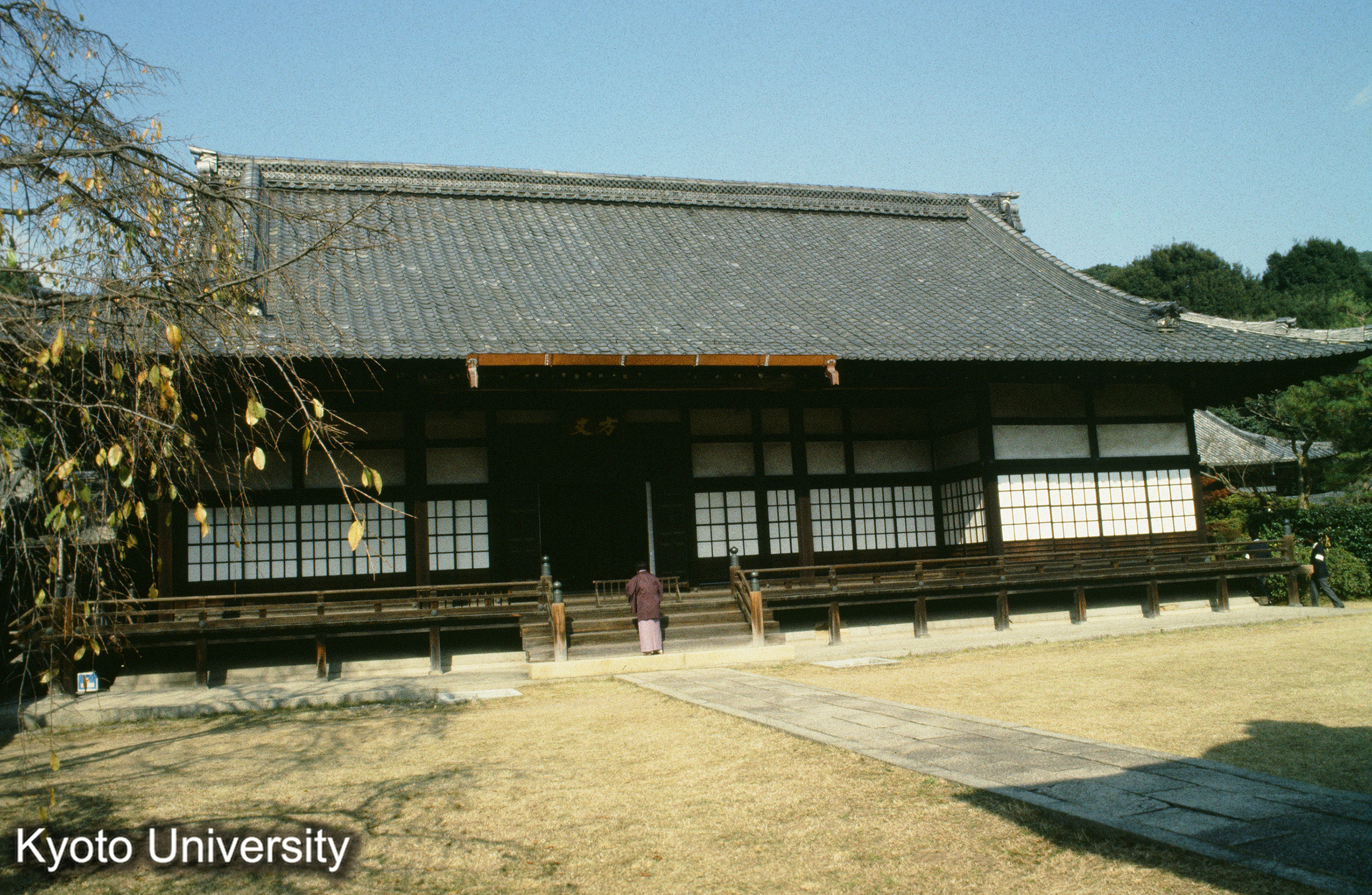 ［スライド］ (1)