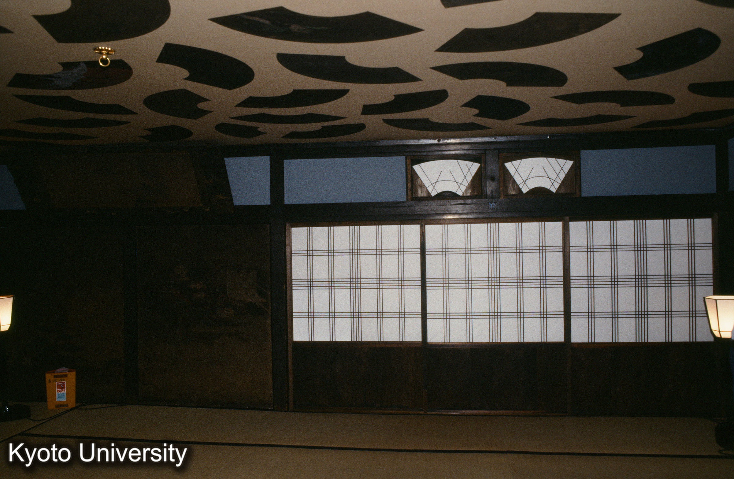 ［スライド］ (1)