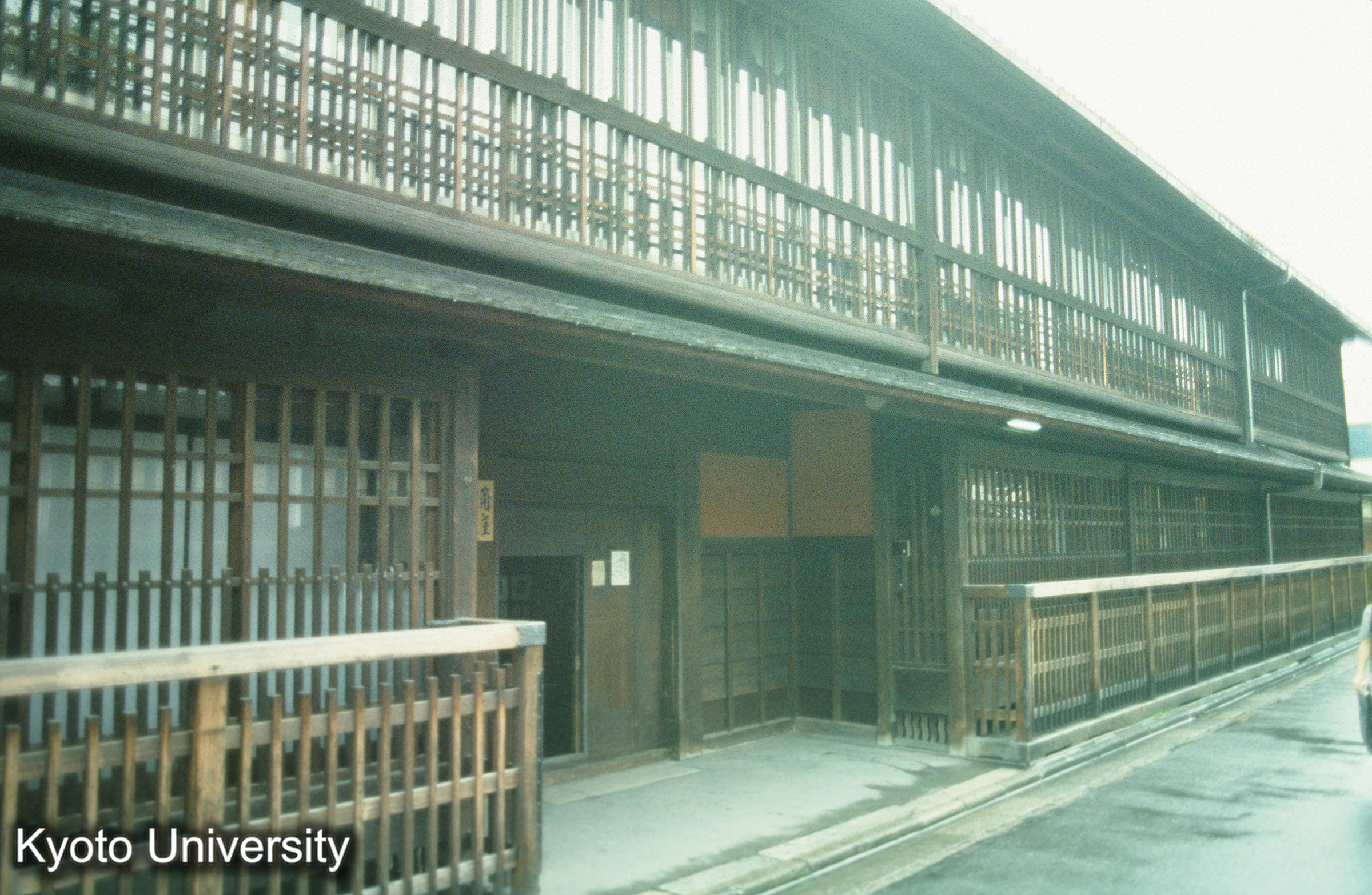 ［スライド］ (1)