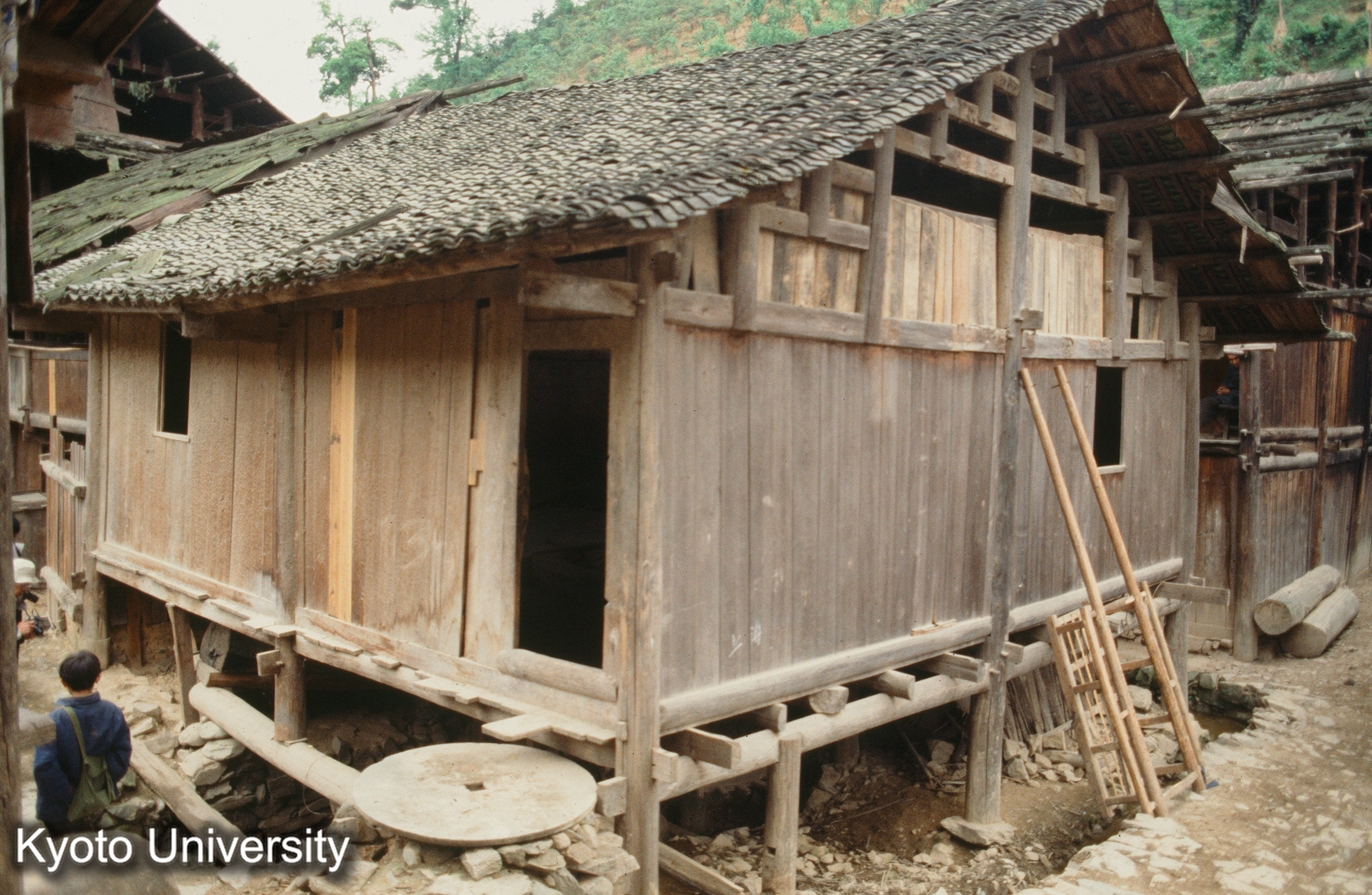 959_肇興石碾房 粉ひき屋_〇 (1)