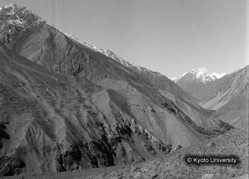 ヒンズークシ地域撮影フィルム : F-37-11 (1)