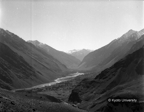 ヒンズークシ地域撮影フィルム : F-37-12 (1)