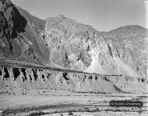 ヒンズークシ地域撮影フィルム : F-43-4 (1)