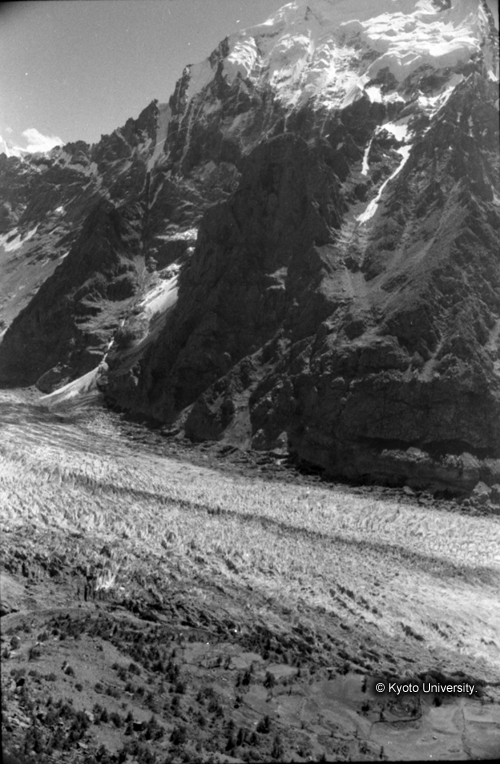 ヒンズークシ地域撮影フィルム : LF-7-5 (1)