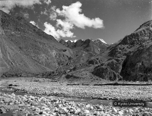 ヒンズークシ地域撮影フィルム : F-35-8 (1)