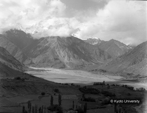 ヒンズークシ地域撮影フィルム : F-27-12 (1)