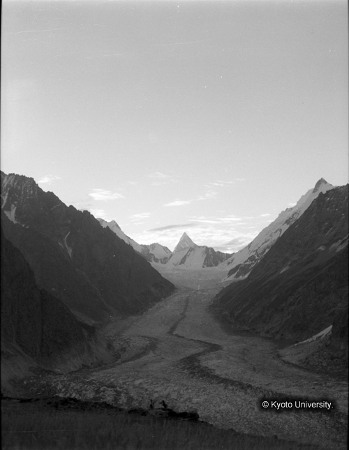ヒンズークシ地域撮影フィルム : F-15-9 (1)