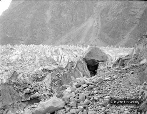 ヒンズークシ地域撮影フィルム : F-17-9 (1)