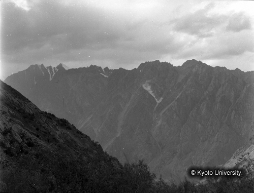 ヒンズークシ地域撮影フィルム : F-22-8 (1)