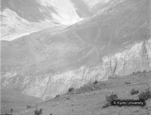 ヒンズークシ地域撮影フィルム : F-28-2 (1)