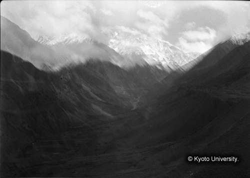 ヒンズークシ地域撮影フィルム : F-28-10 (1)