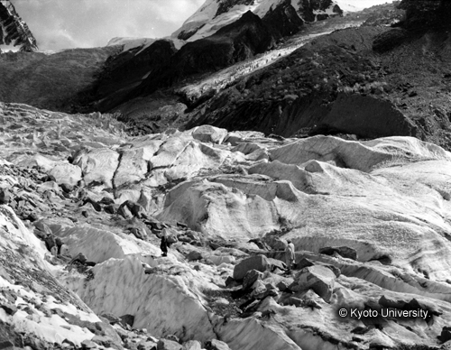 ヒンズークシ地域撮影フィルム : F-20-8 (1)