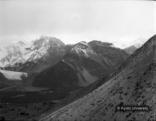 ヒンズークシ地域撮影フィルム : F-34-10 (1)