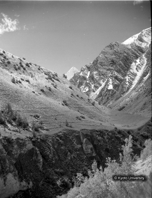 ヒンズークシ地域撮影フィルム : F-32-1 (1)