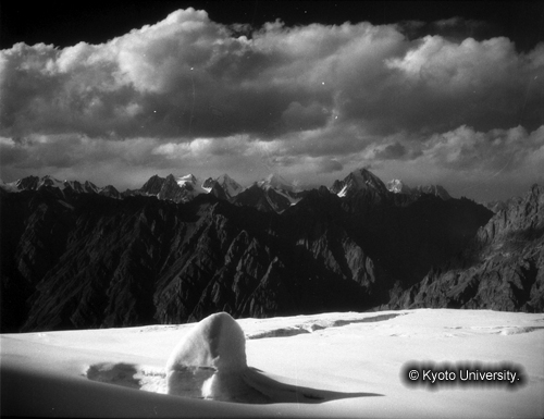 ヒンズークシ地域撮影フィルム : RF-2-4 (1)