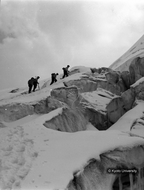 ヒンズークシ地域撮影フィルム : F-24-11 (1)