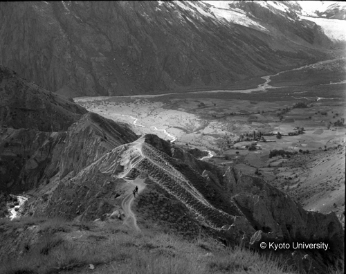 ヒンズークシ地域撮影フィルム : F-34-8 (1)