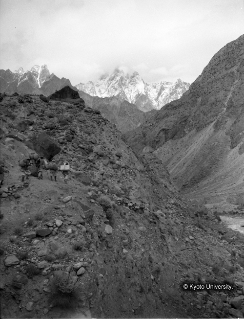 ヒンズークシ地域撮影フィルム : F-29-16 (1)