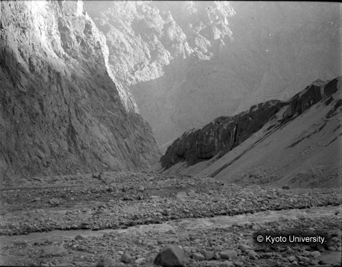 ヒンズークシ地域撮影フィルム : F-13-15 (1)