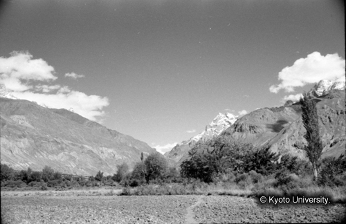 ヒンズークシ地域撮影フィルム : LF-11-10 (1)