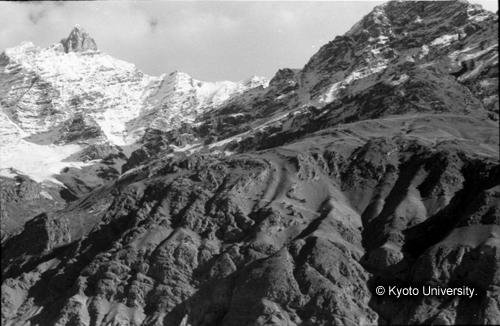 ヒンズークシ地域撮影フィルム : LF-12-13 (1)