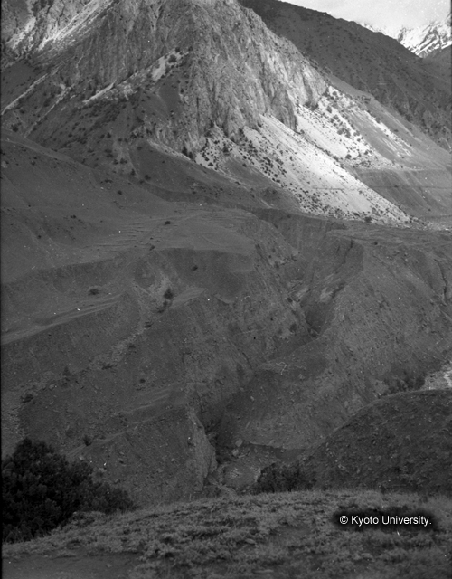 ヒンズークシ地域撮影フィルム : F-28-16 (1)