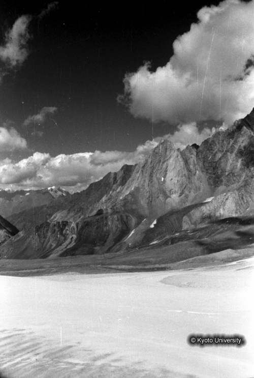 ヒンズークシ地域撮影フィルム : LF-5-11 (1)