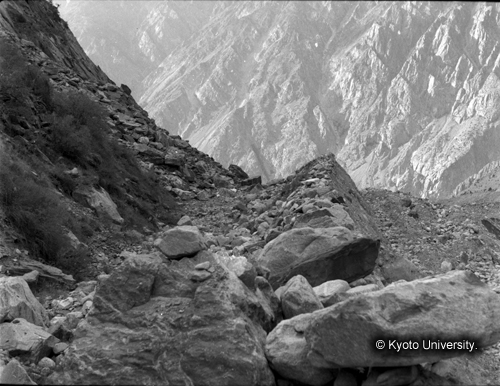 ヒンズークシ地域撮影フィルム : F-23-12 (1)