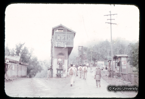 カラースライドF02_02 (1)