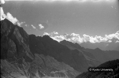 ヒンズークシ地域撮影フィルム : LF-2-16 (1)