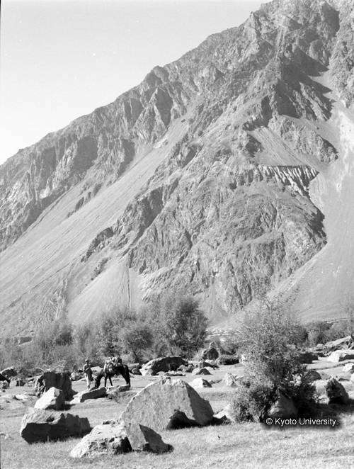 ヒンズークシ地域撮影フィルム : F-44-4 (1)