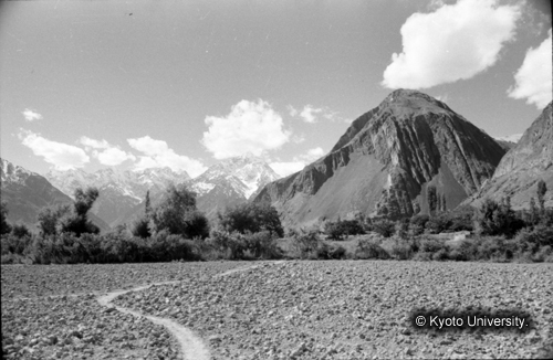 ヒンズークシ地域撮影フィルム : LF-11-16 (1)