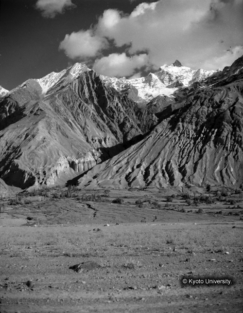 ヒンズークシ地域撮影フィルム : F-37-3 (1)