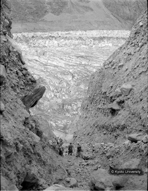 ヒンズークシ地域撮影フィルム : F-17-11 (1)