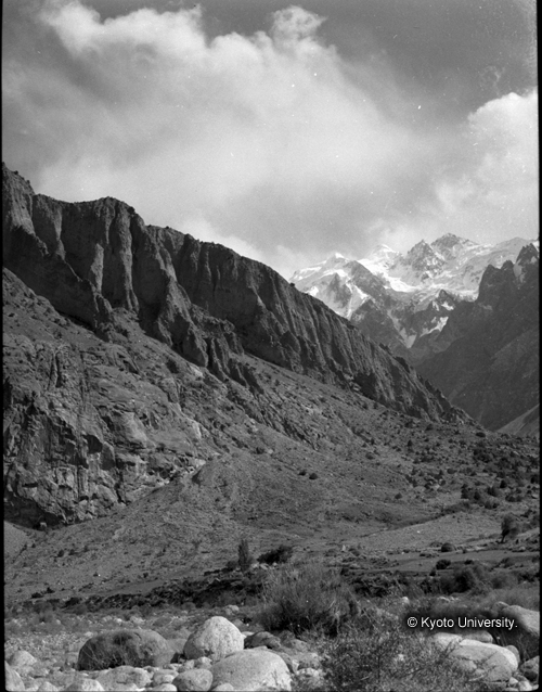 ヒンズークシ地域撮影フィルム : F-13-12 (1)