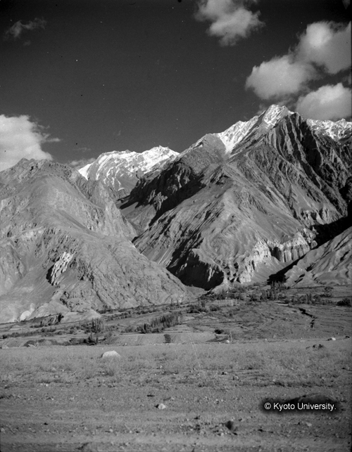 ヒンズークシ地域撮影フィルム : F-37-2 (1)