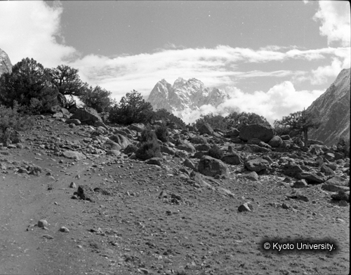 ヒンズークシ地域撮影フィルム : F-31-12 (1)