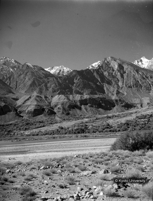 ヒンズークシ地域撮影フィルム : F-42-12 (1)